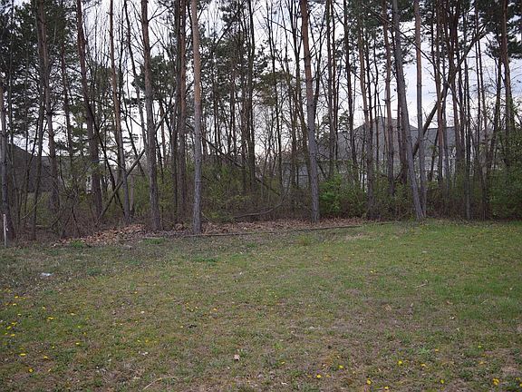 5th image of 495 Hamilton Ct Lot 9