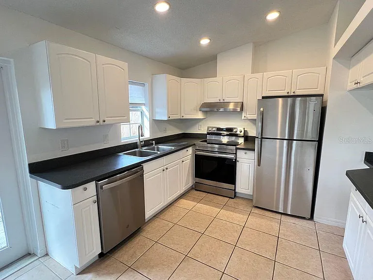 2773 Cypress Dr #C — Photo 8