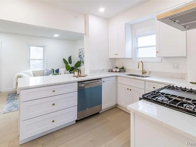 1326 Mohawk Ave — Photo 9
