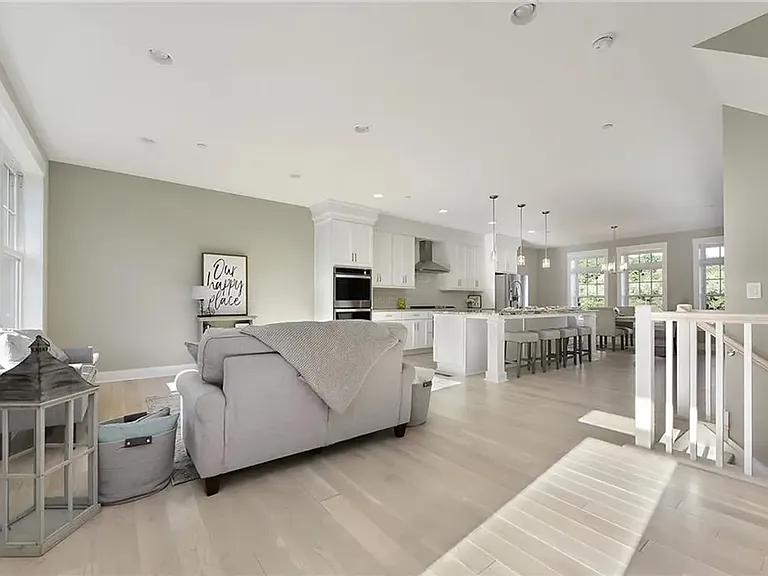 349 Azalea Dr — Photo 23