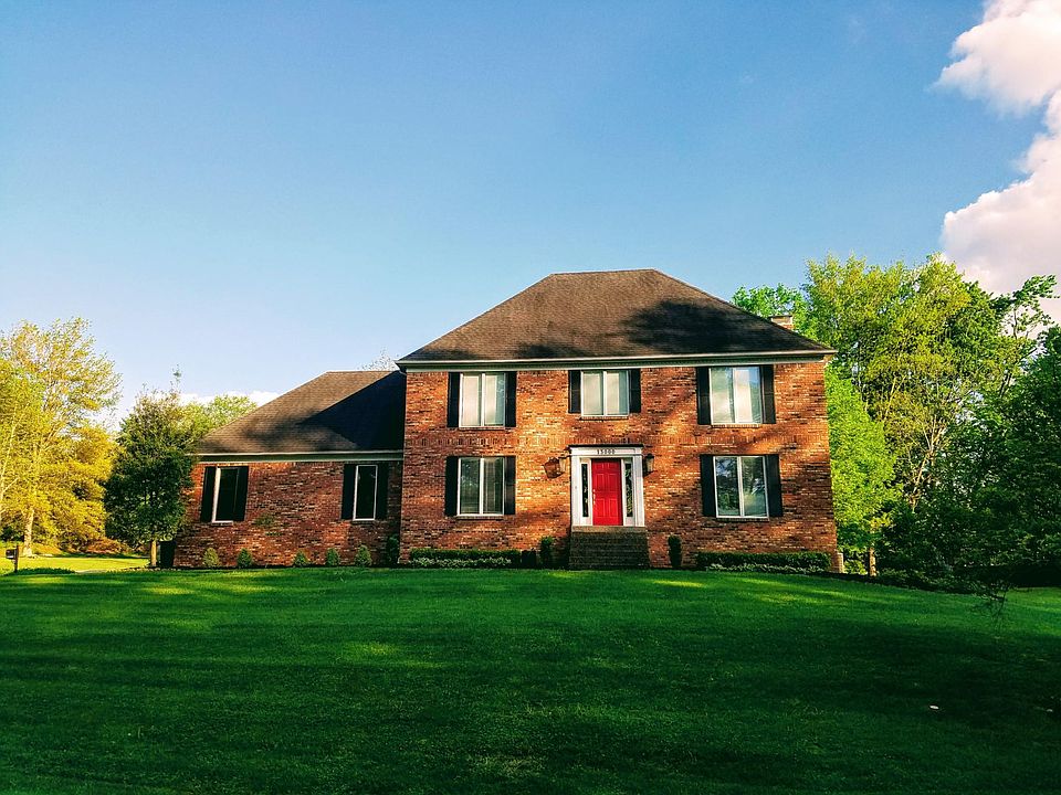 Welcome Home to 13000 Settlers Point Trail