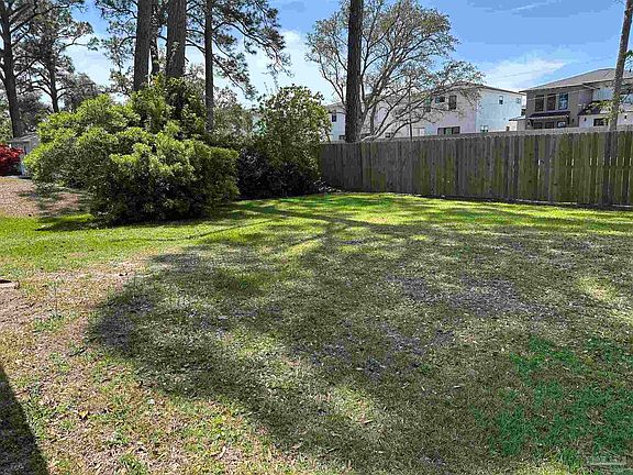 2nd image of 5511 Custer Dr