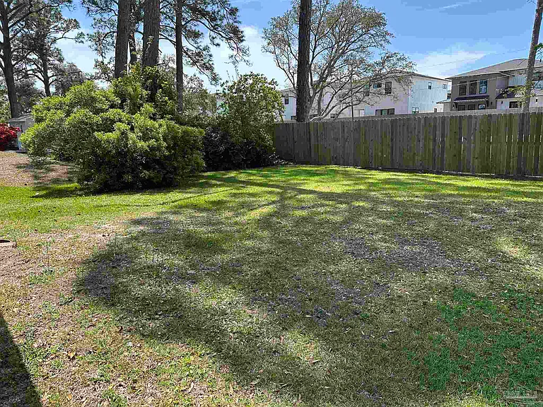 5511 Custer Dr — Photo 2