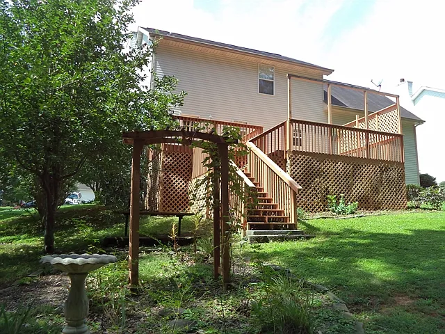 5942 Katrina Ln — Photo 10