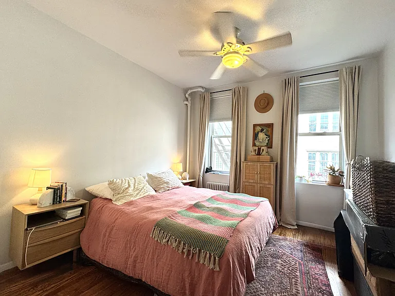 112 Suffolk St #3B — Photo 2