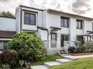 215 Cottonwood Rd UNIT 215, Newington, CT 06111