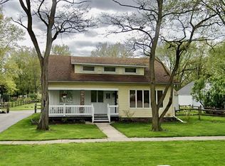 904 Louisiana Ave, Perrysburg, OH