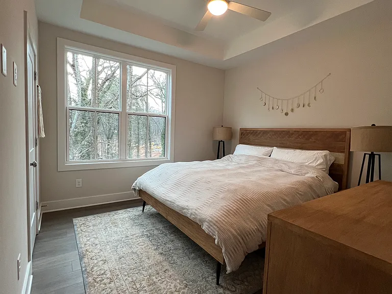 1331 Breezy St SE — Photo 9
