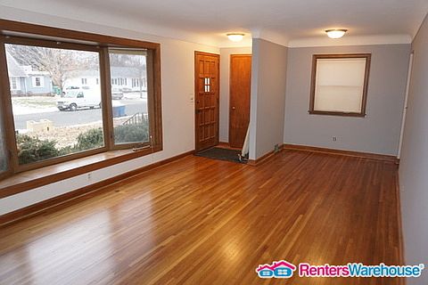 5th image of 6821 Blaisdell Ave S