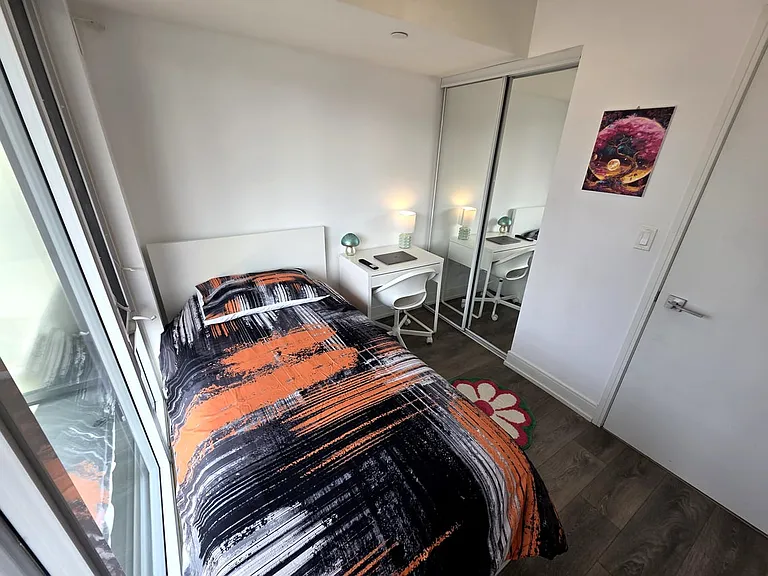 89 McGill St #1111B — Photo 4