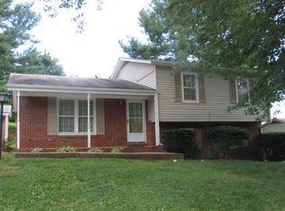 23 Wallace Ave, Luray, VA 22835