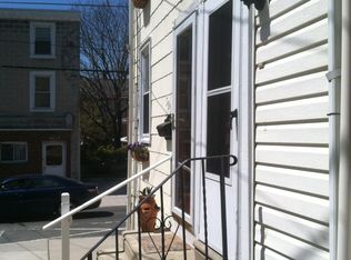 302 Carson St, Philadelphia, PA 19128