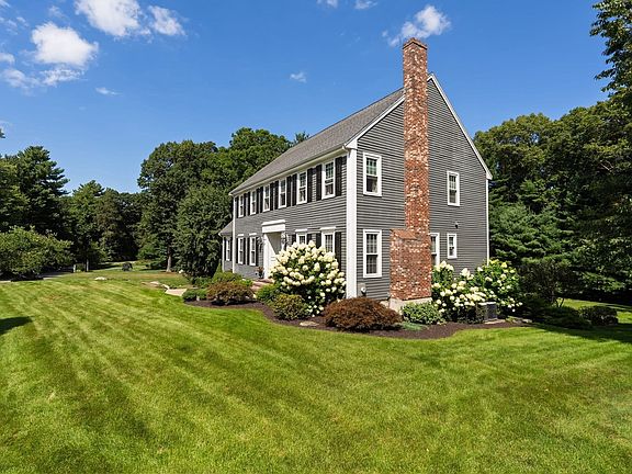 3rd image of 97 Farrar Farm Rd