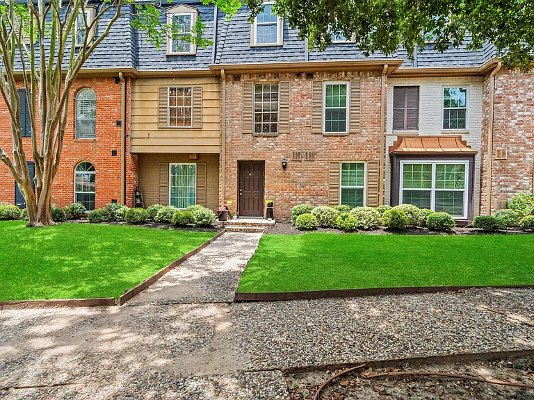 351 N Post Oak Ln #601 — Photo 9