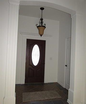 2nd image of L10 Be Tern Ln