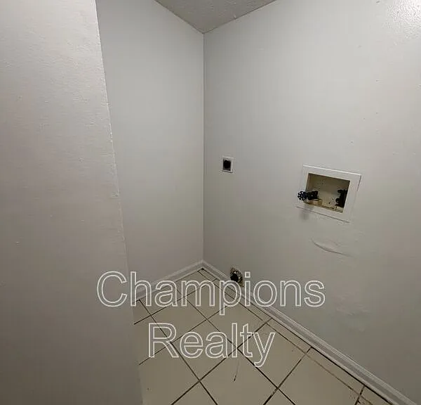 1508 Bowie Ave #A — Photo 6