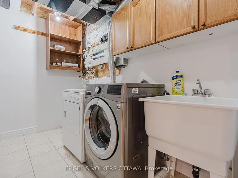 1649 Rosebella Ave #B — Photo 36