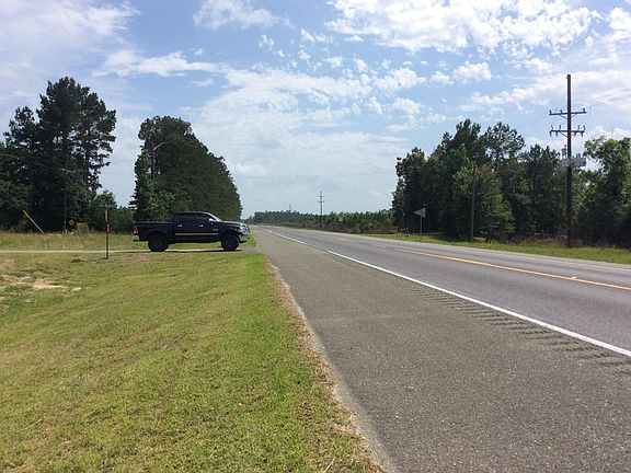 5th image of 8509 Highway 190 W