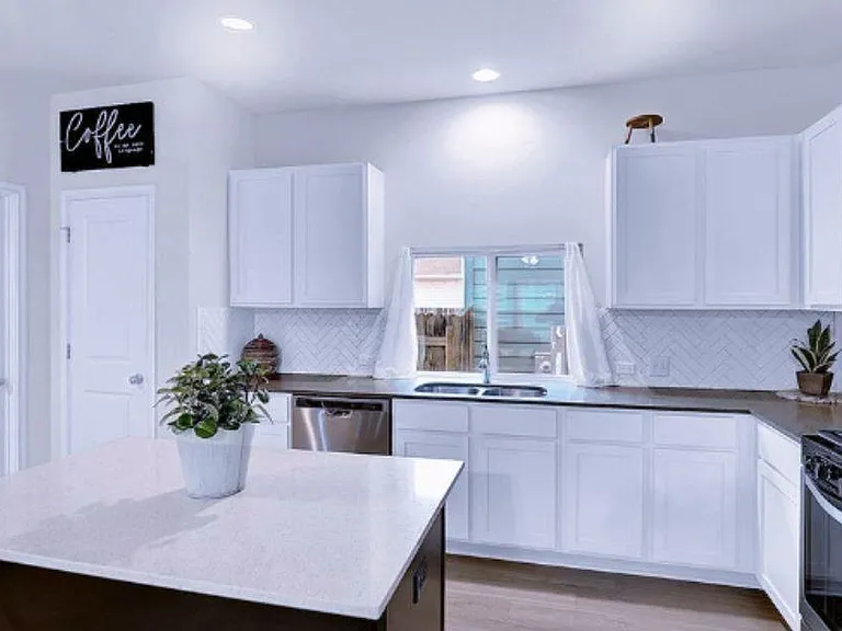 206 Mossycup Dr — Photo 8