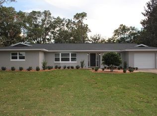 1002 Crescent Pkwy, Deland, FL 32724