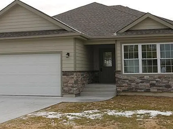 300 Kelly Ln, Saint George, KS 66535