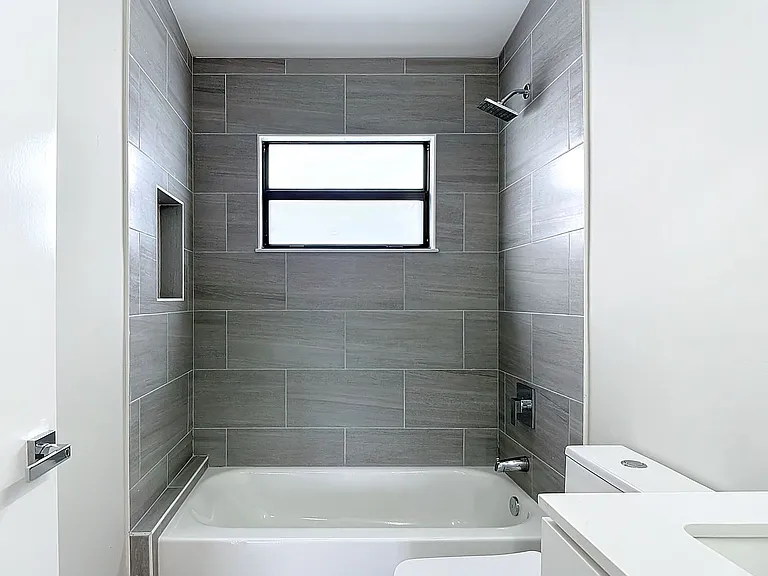 2505 Storter Ave — Photo 34