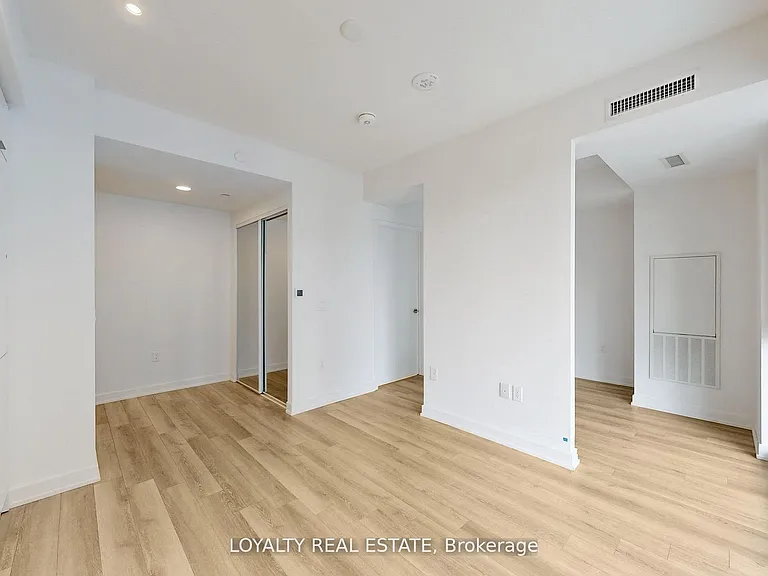 230 Simcoe St #2713 — Photo 21