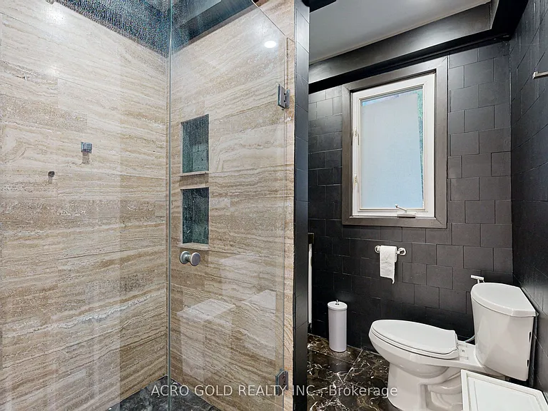 125 Leighland Ave — Photo 26