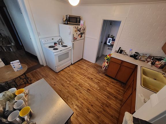 4th image of 519 N 2nd Ave