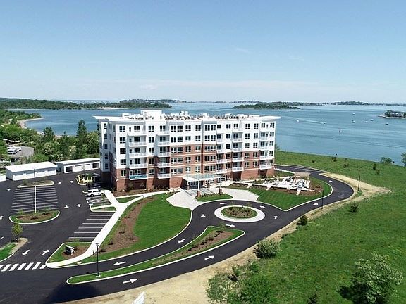 2nd image of 130 Broad Reach #605