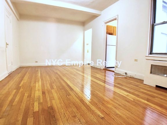 2nd image of 301 E 38th St APT 8I