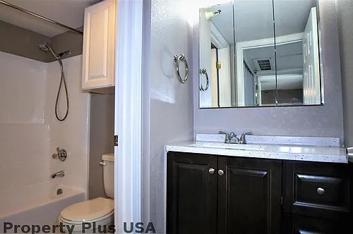 8020 E Thomas Rd #219 Photo 1