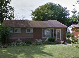 632 Meadow Ln, Rochester, MI 48307