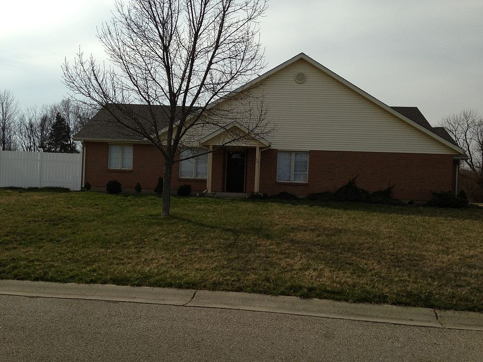 Overall Sq feet 1669. 440 Beaumont