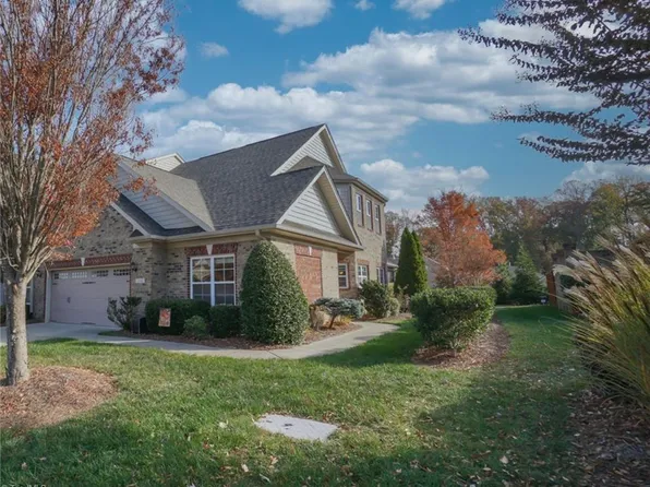 5284 Esher Dr, Walkertown, NC 27051