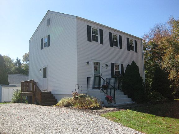 4th image of 250 Holly Cir