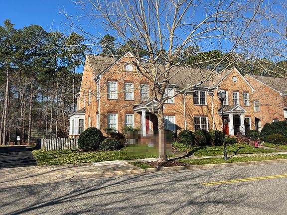 3rd image of 273 Herman Melville Ave