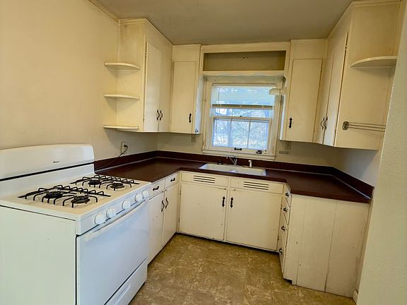 5th image of 1009 Lynwood Dr