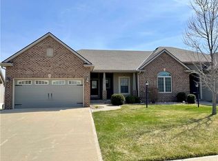 4509 Stonebridge Dr, Saint Joseph, MO 64505