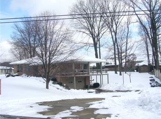 167 University Dr, Aliquippa, PA