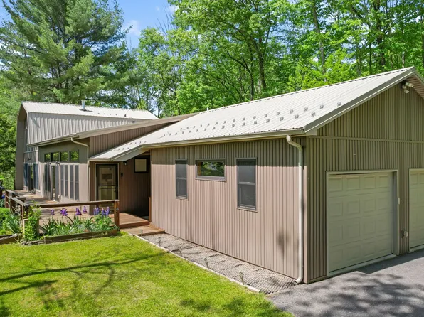74 N Sunset Dr, Kirkwood, NY 13795