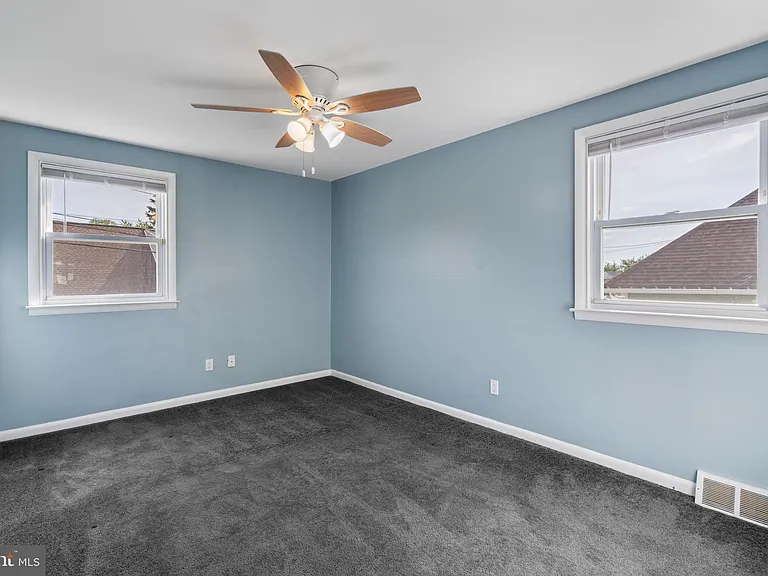615 Sherrie Rd — Photo 11
