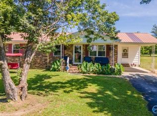 304 Poole Cir, Fyffe, AL 35971