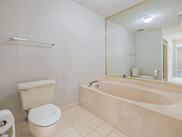 1219 Oakmont Dr — Photo 30