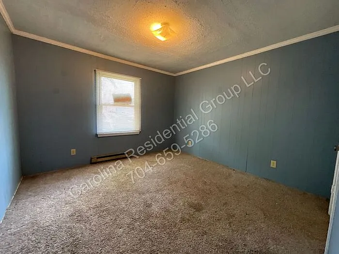 1380 Fairley Ave #B — Photo 10