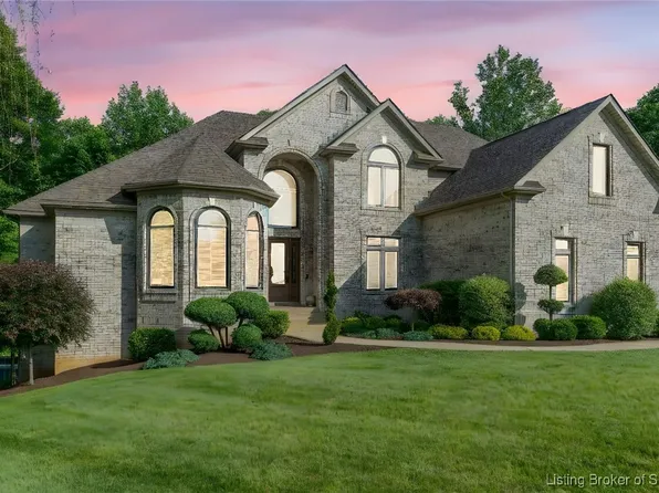 1906 Grape Arbor Way, Floyds Knobs, IN 47119