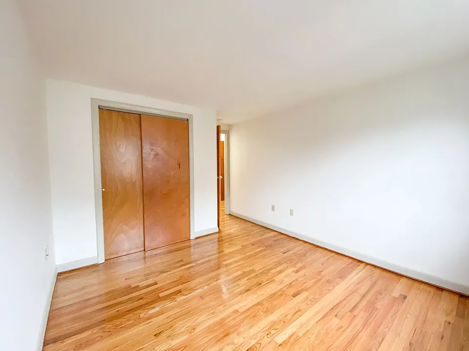 180 Bond St / Theo Investments LLC