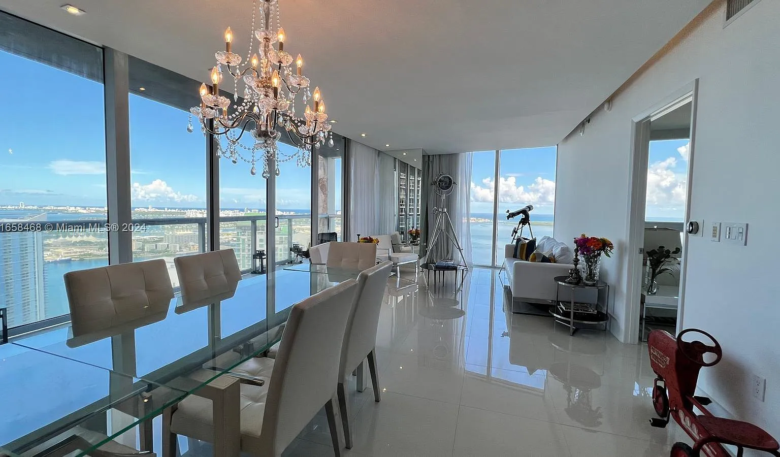 Icon Brickell No Two — Photo 4