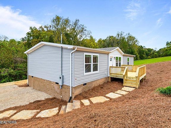 4th image of 352 Bland Rd