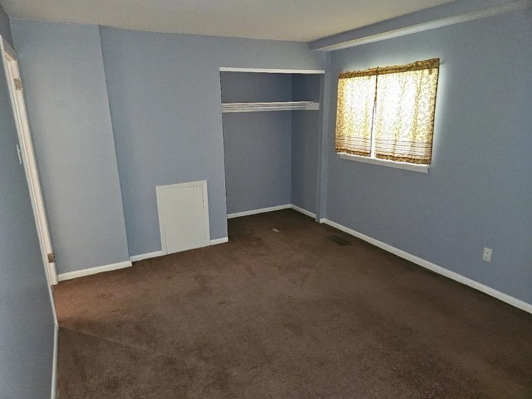 2141 Benson St #1 — Photo 11